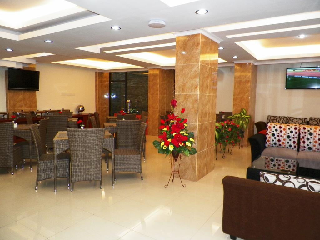 Maranatha Grand Hotel Yogyakarta Exterior foto