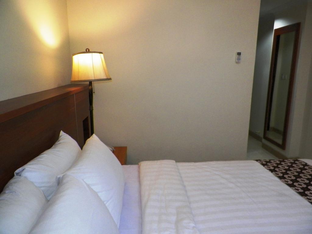 Maranatha Grand Hotel Yogyakarta Habitación foto