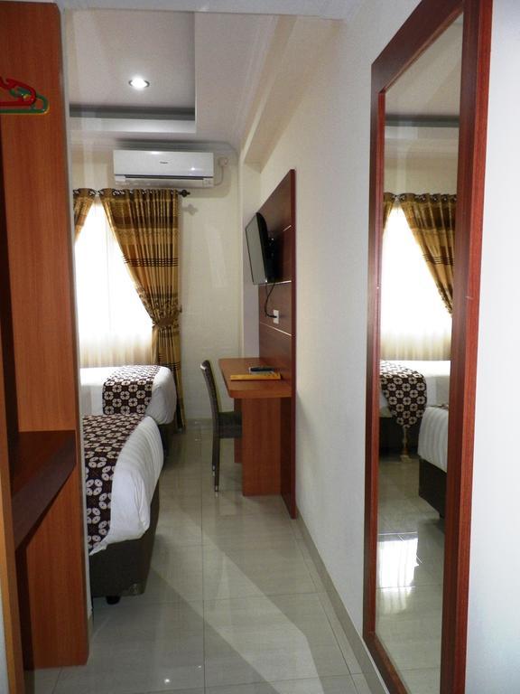 Maranatha Grand Hotel Yogyakarta Habitación foto